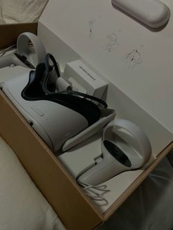 Brand new oculus quest 2