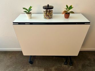 Sullivans White Home Hobby Table in almost new cndtn.