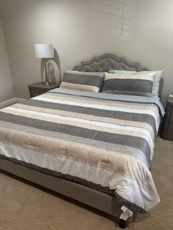 King Gray Upholstered Bed Frame with Tufted Headboard
