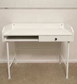 Desk (chair included)