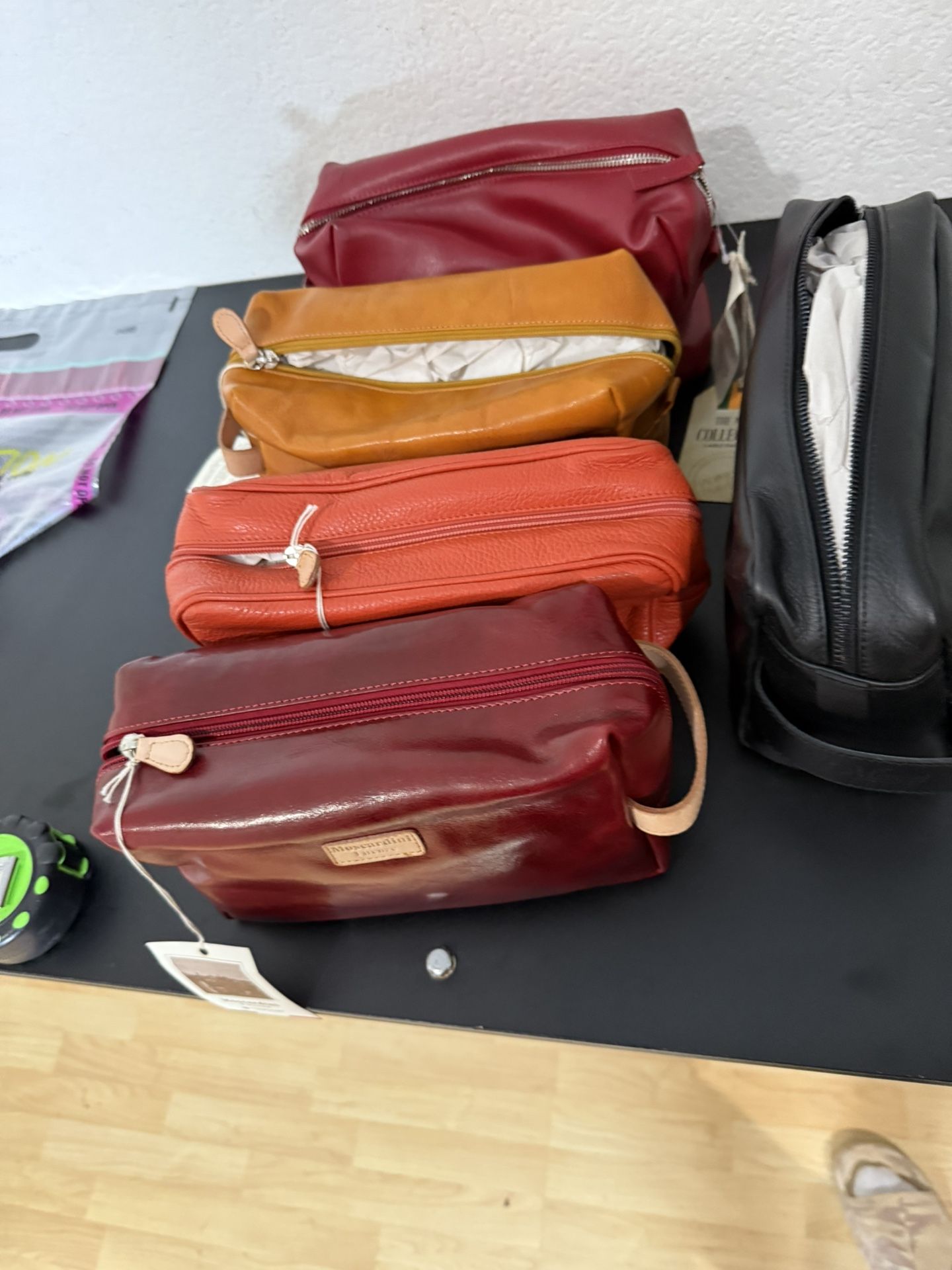 Made In Italy Leather Toiletry Bag Lot New
