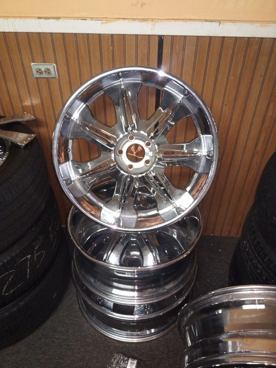 24 inch rims for dodge ( no center caps)