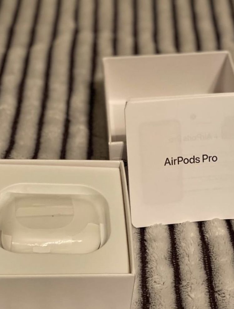 Apple AirPod Pros