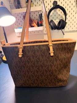 Michael Kors MK Signature Handbag