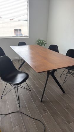 Table and 5 chairs