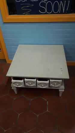 Beautiful antique coffee table with 4 drawers only $45!