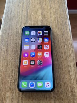 iPhone X 64GB Unlocked