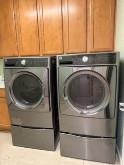 Washer and dryer set