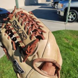 Baseball Glove 