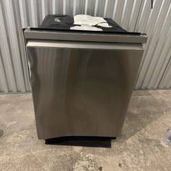 DELIVERY AVAILABLE 🚚 Samsung 24” Smart Dishwasher w/ 3rd Rack & AutoRelease Dry- Stainless Steel