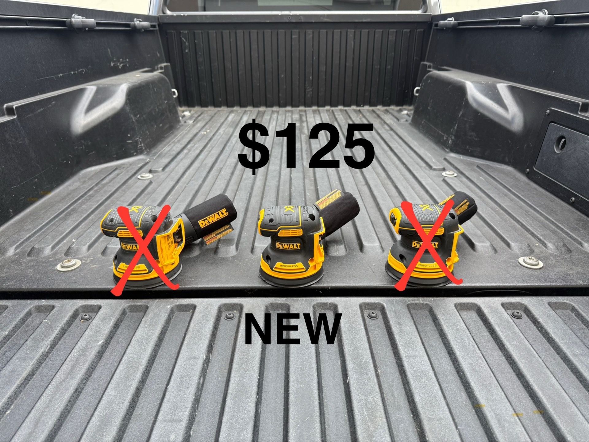 NEW DEWALT 20V MAX XR Cordless Brushless 5 in. Random Orbital Sander (Tool Only) **1 Available**