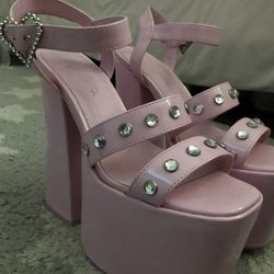 pink platform heels size 8 in woman’s 
