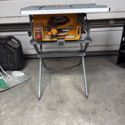 Rigid Table Saw 