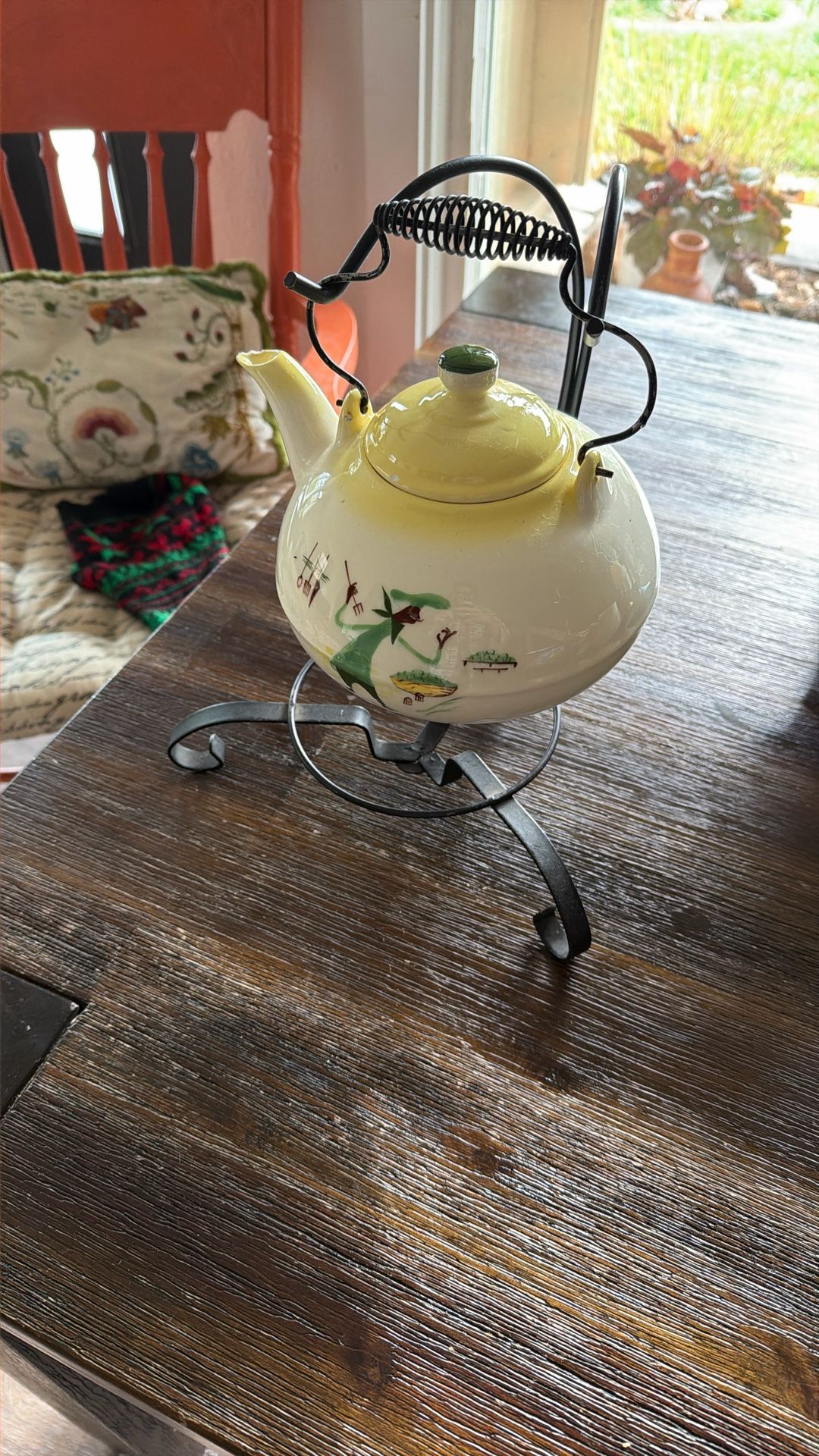 Hanging Tea Pot