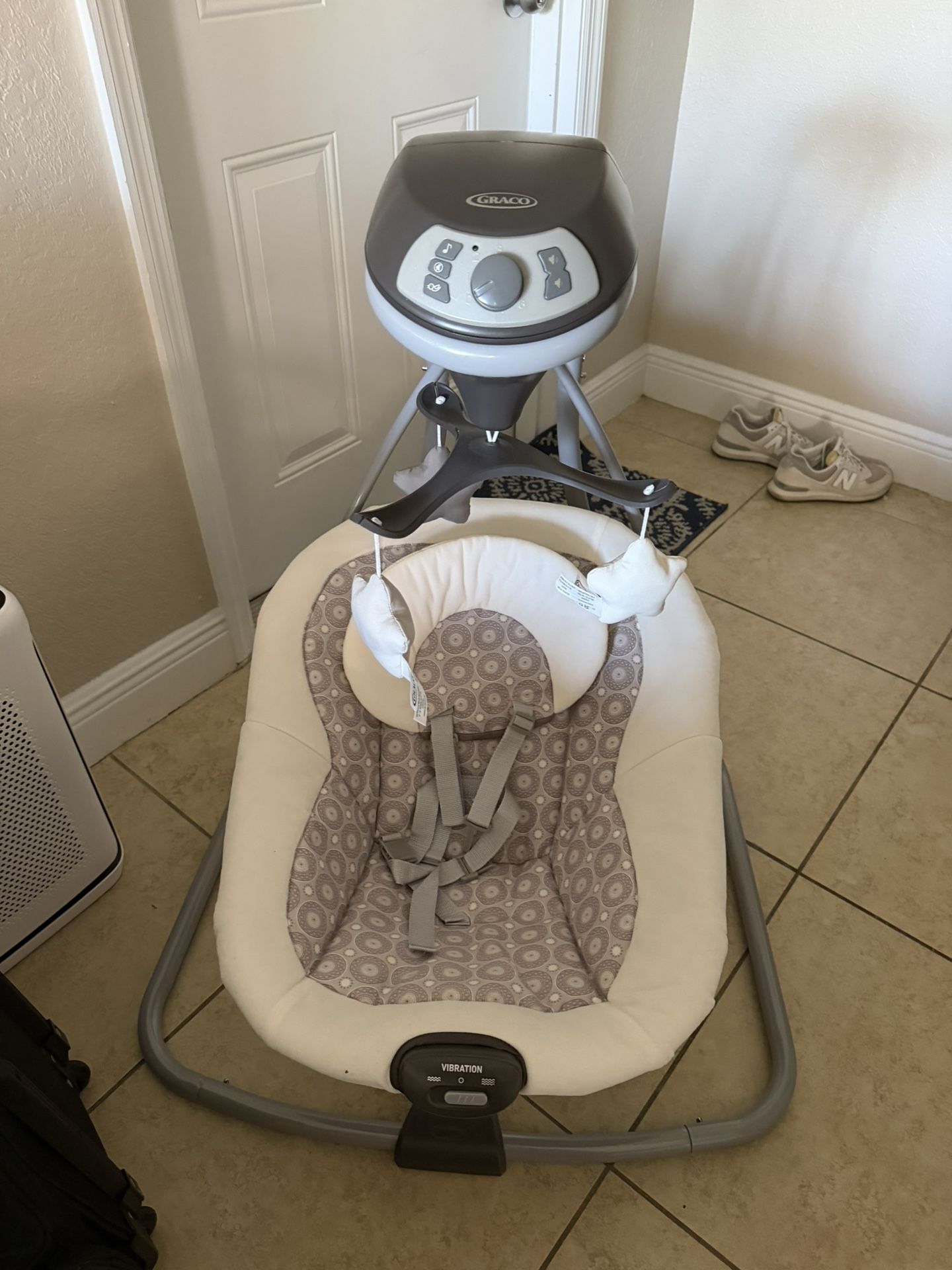 Graco Baby Swing