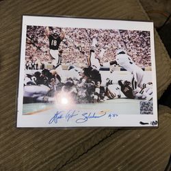 Walter Payton Signed Picture With Authentication 