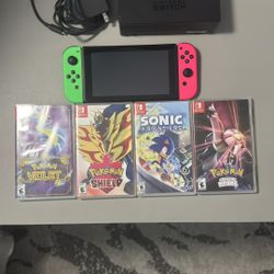 Nintendo Switch (Original) Bundle + 4 Games (All in Cases) – Read Description