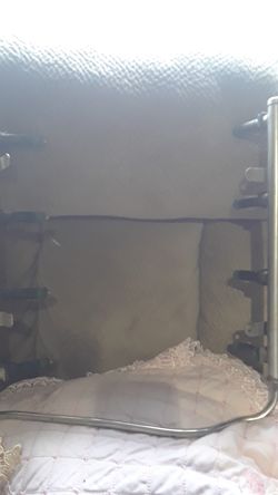 2002 - 2007 Dodge Ram 4.7l fuel rail