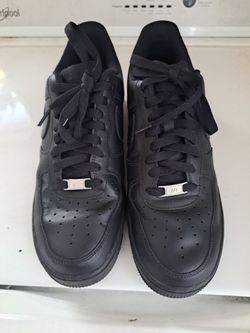 MEN'S  BLACK NIKE AIR FORCE 1 SIZE 9
