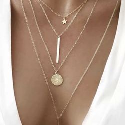 Women’s Star & Round Charm Layered Necklace *NEW*