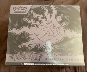 Pokemon Center Pitch Black ETB