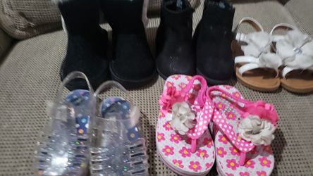 Girl shoes size 5
