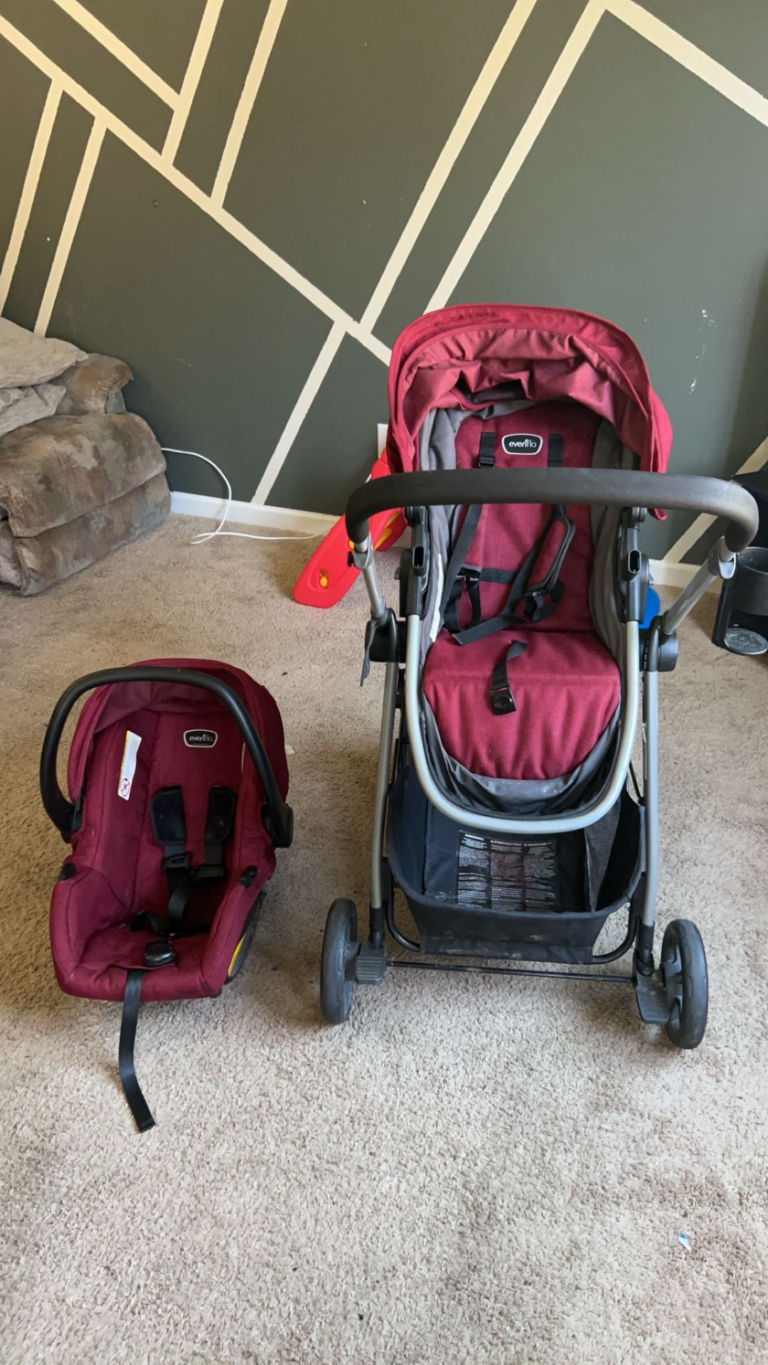 Car seat and stroller 