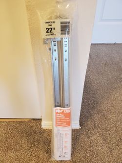 NEW Knape and Vogt 22" side mount drawer slide