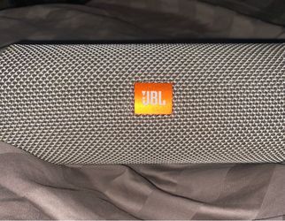 JBL Flip 4 Pro