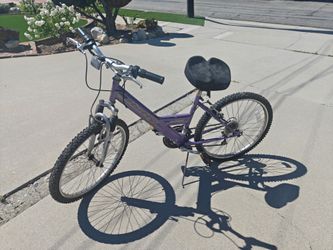 Women's huffy bike