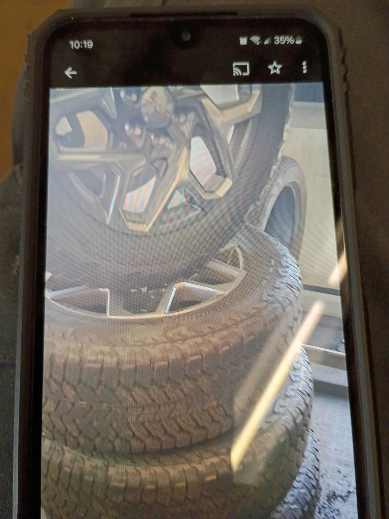 Bridgestone Dueler A/T 275/60R20 115s