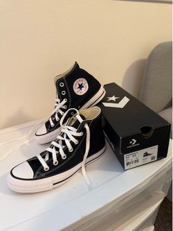 NEW Converse Chuck Taylor All Star High Tops - Women’s Size 6.5 - Black/White
