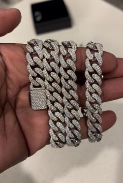 10k stamp GOS & moissanite Cuban