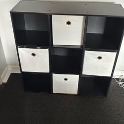 9 Space Storage With 4 Containers 