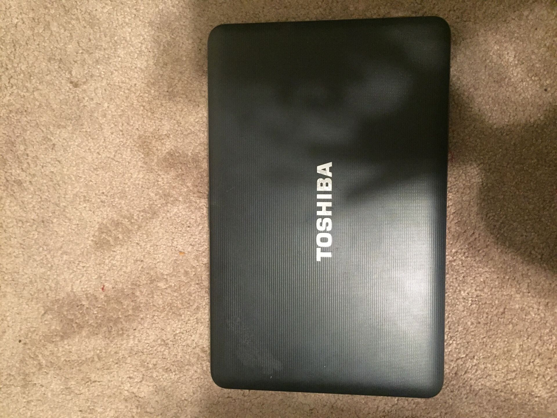 Toshiba Satellite Laptop w/ charger