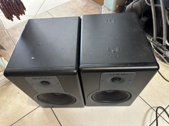M Audio
