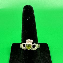 Vintage Claddagh Ring Size 6 1/4” Sterling Silver May Birthstone Pretty