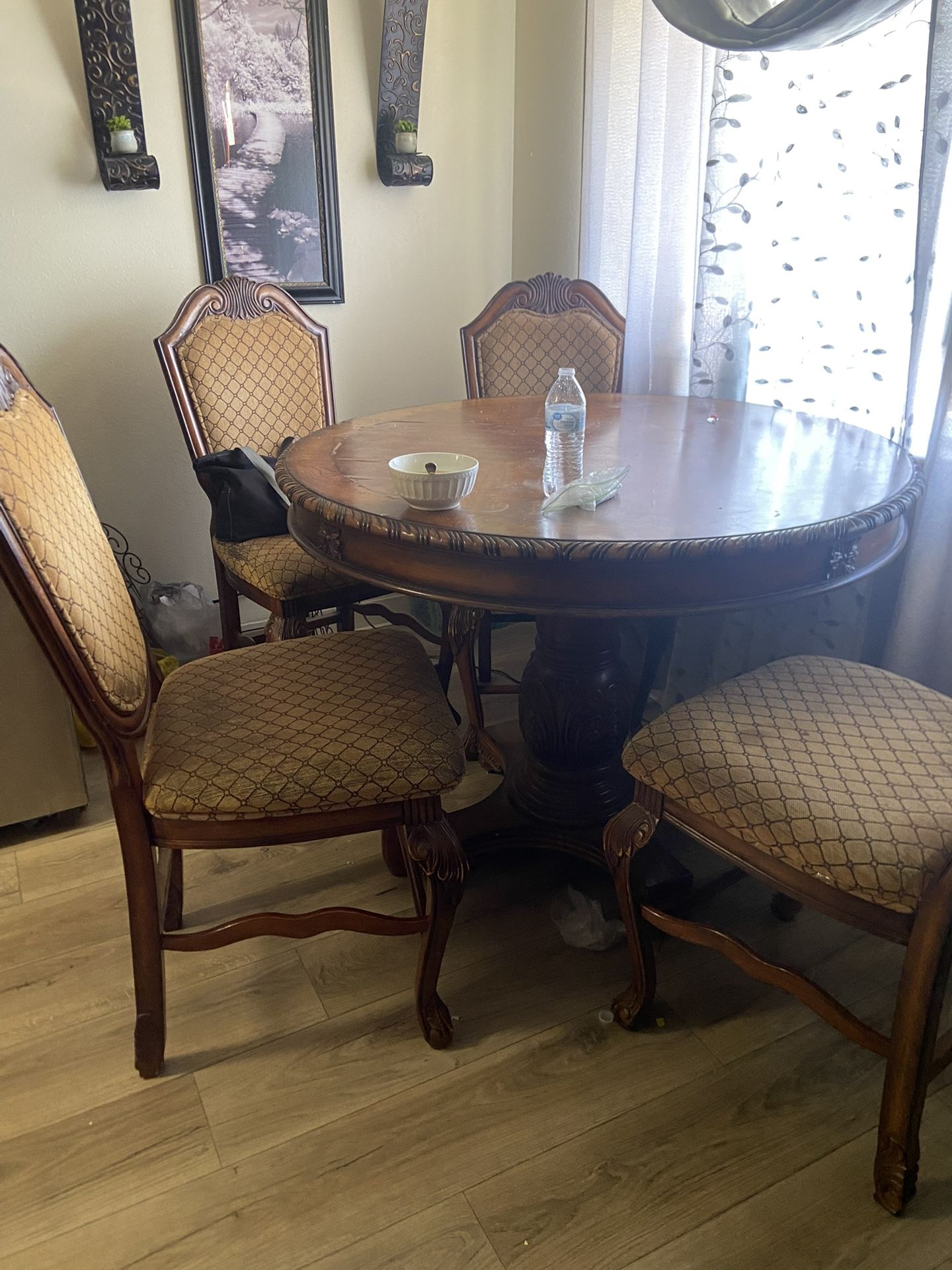 Round Dining Table