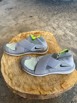 Nike Free RN Motion Flyknit Sneakers