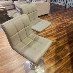 Bar Stools 