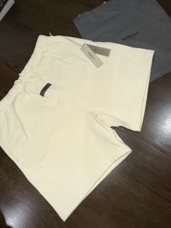 Essentials Cream Shorts Sz L