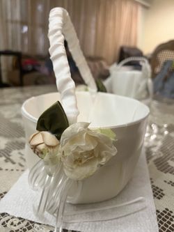 Wedding-Flower Girl Baskets