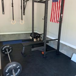 Rogue Fitness R-3 Power Rack Stand With Double Fat Skinny Pull-Up Bar