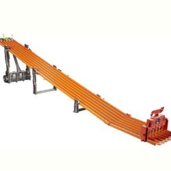 Used Hot Wheels Super 6 Lane Racing set 
