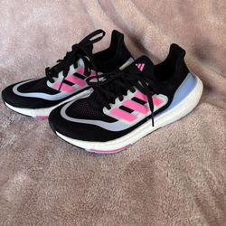 Adidas Ultraboost Women’s Size 8 – Worn Once for 3 hours – $30