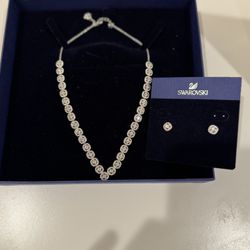 Swarovski Necklace Set With Earing 