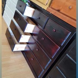 9 drawers dresser / Nine drawers dresser