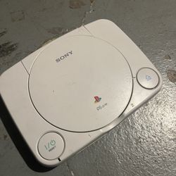 PS1  No Cables 