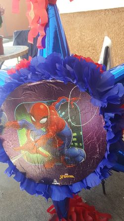 Vendo piñatas$ 25