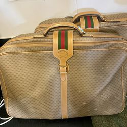 Gucci Vintage Luggages-lots Of 2